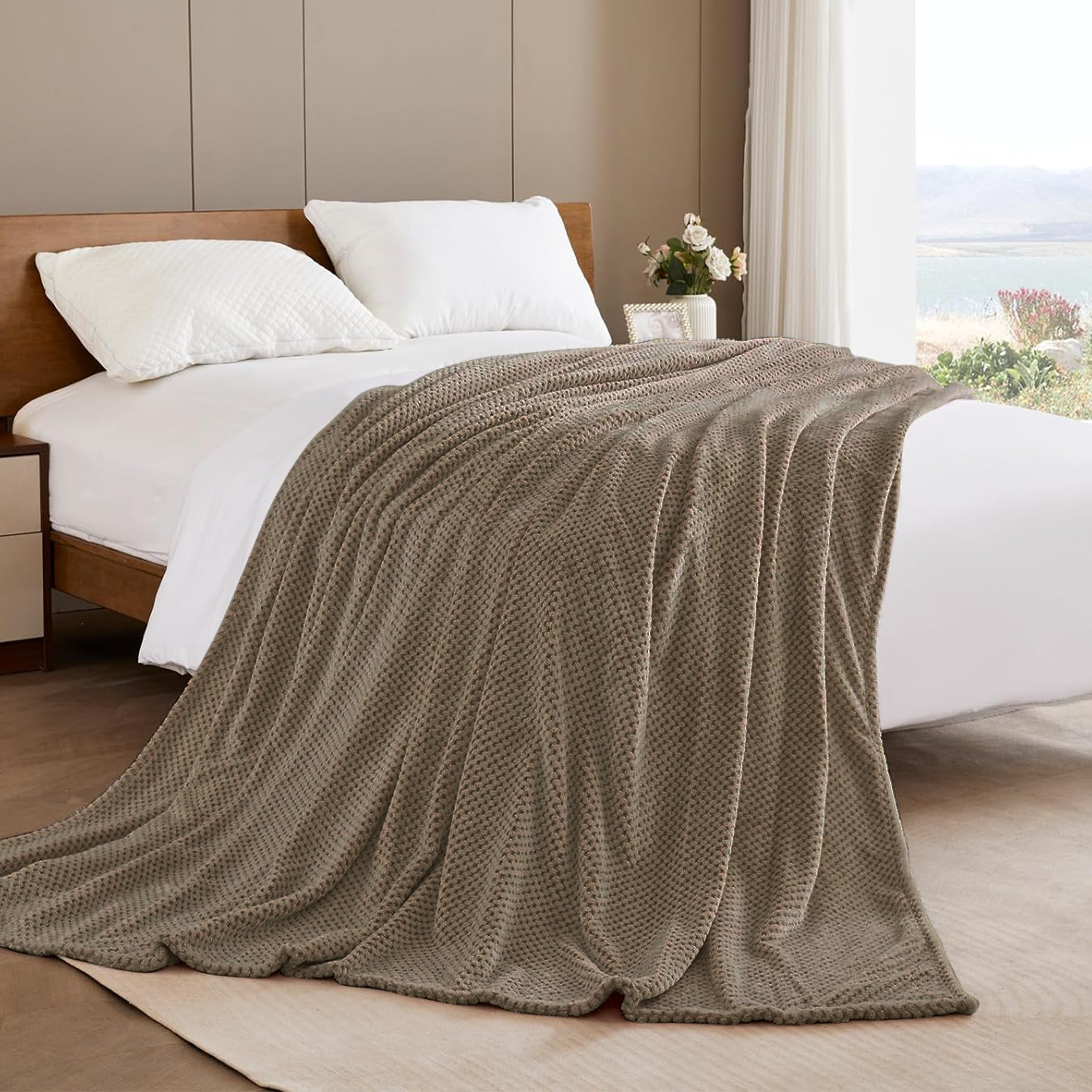 Super Soft Flannel Fleece Blanket - Limited Time Offer