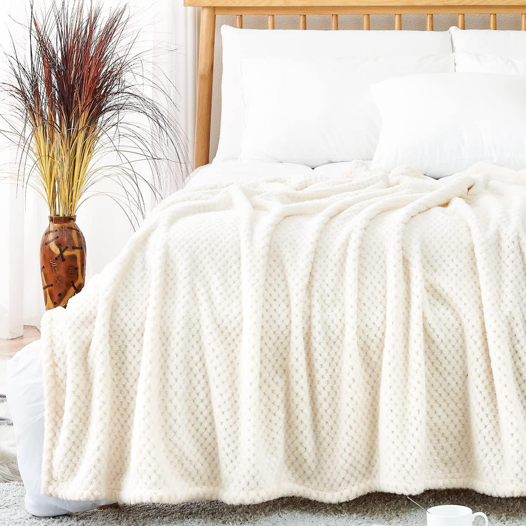 Super Soft Flannel Fleece Blanket - Limited Time Offer