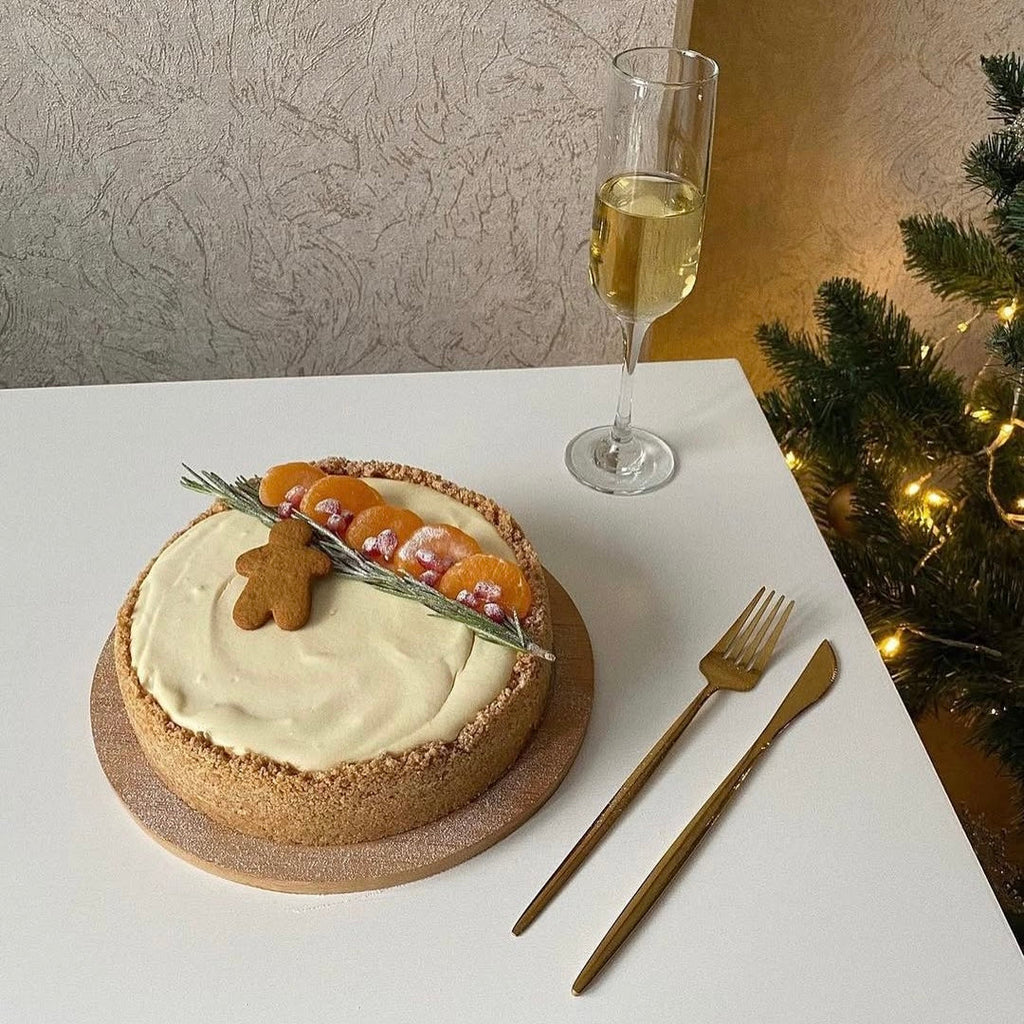 Minimalist Golden Flatware Set - 24 Piece