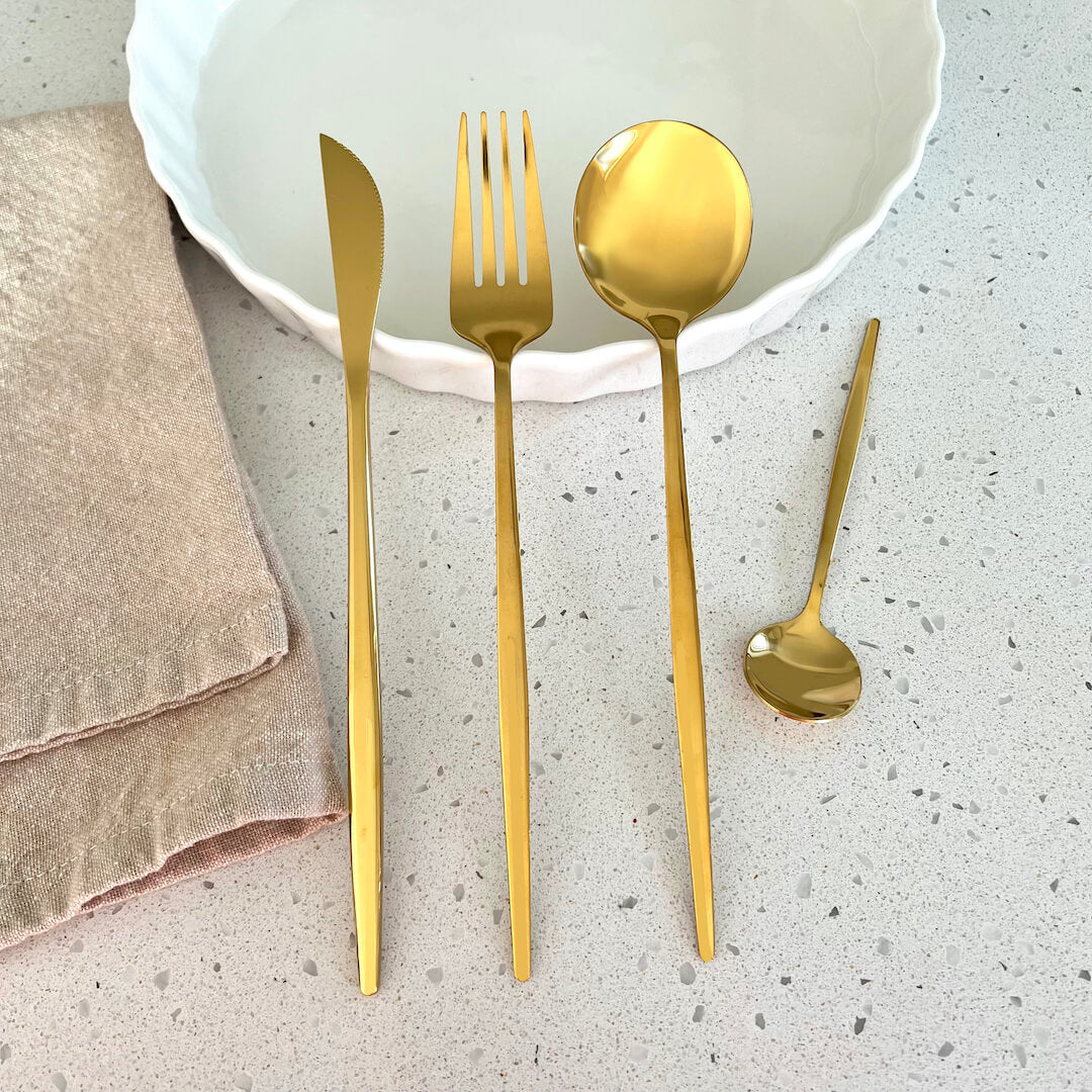 Minimalist Golden Flatware Set - 24 Piece
