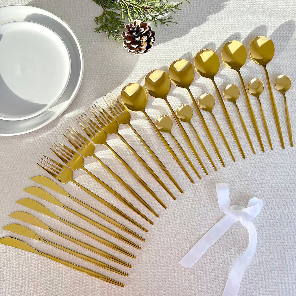 Minimalist Golden Flatware Set - 24 Piece