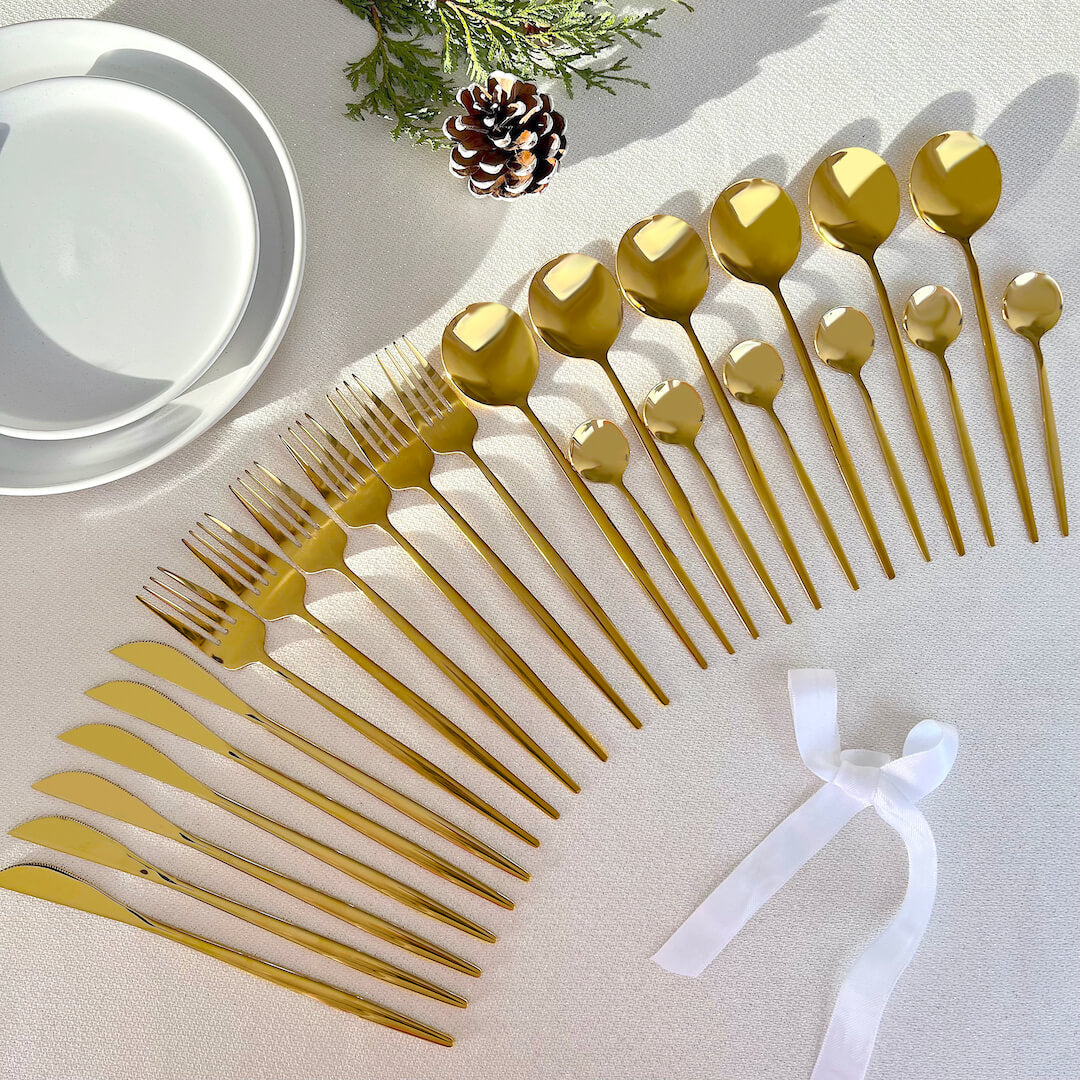 Minimalist Golden Flatware Set - 24 Piece