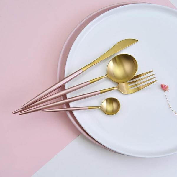 Modern Golden Flatware Sets - 24 Piece
